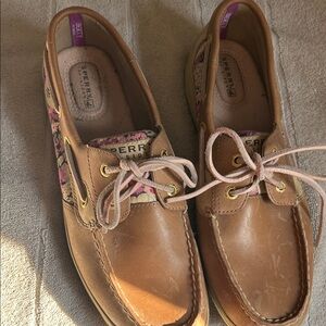 Sperry Women's Floral Accent Tan Loafers